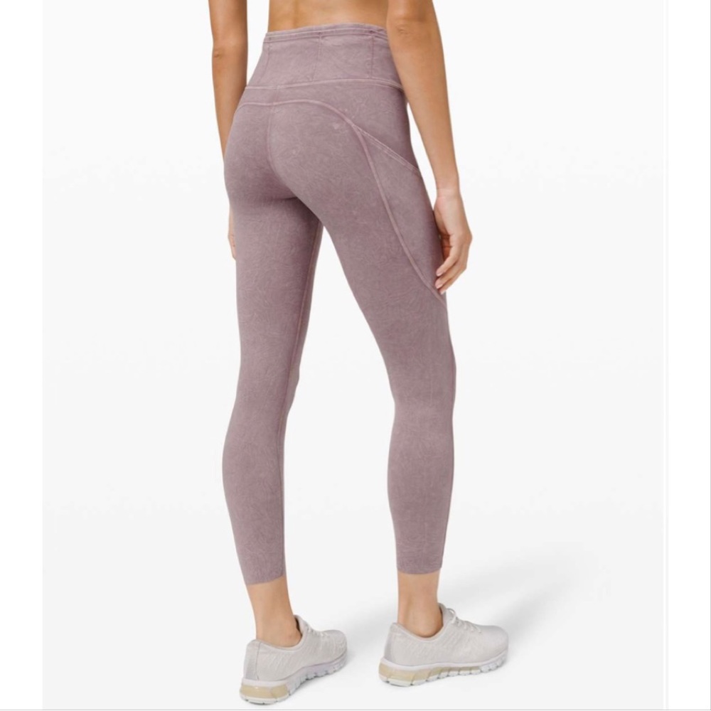Lululemon Fast and Free 25 in Inseam High Rise Tight in Ice Wash Violet